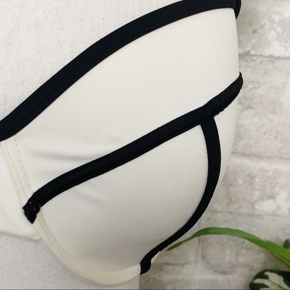 XHILARATION Black & White Bikini Top Size D/DD - Picture 6 of 11